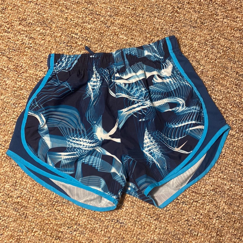 Nike athletic shorts size S